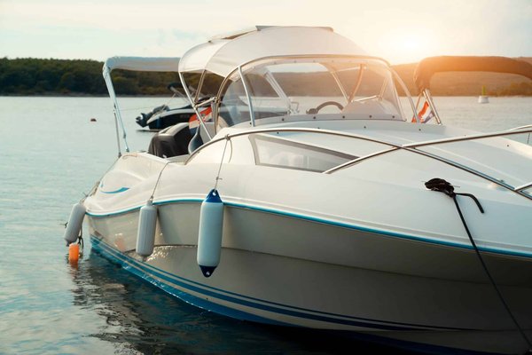 Location d'un yacht en famille : conseils pour réussir le coup